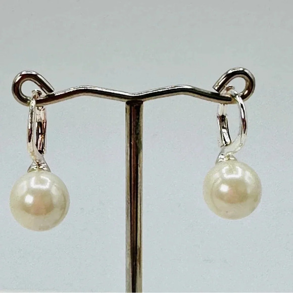 Lot of 3 New Pierced Earrings Ralph Lauren Pearl Drop Francescas The Lim… - Picture 4 of 14